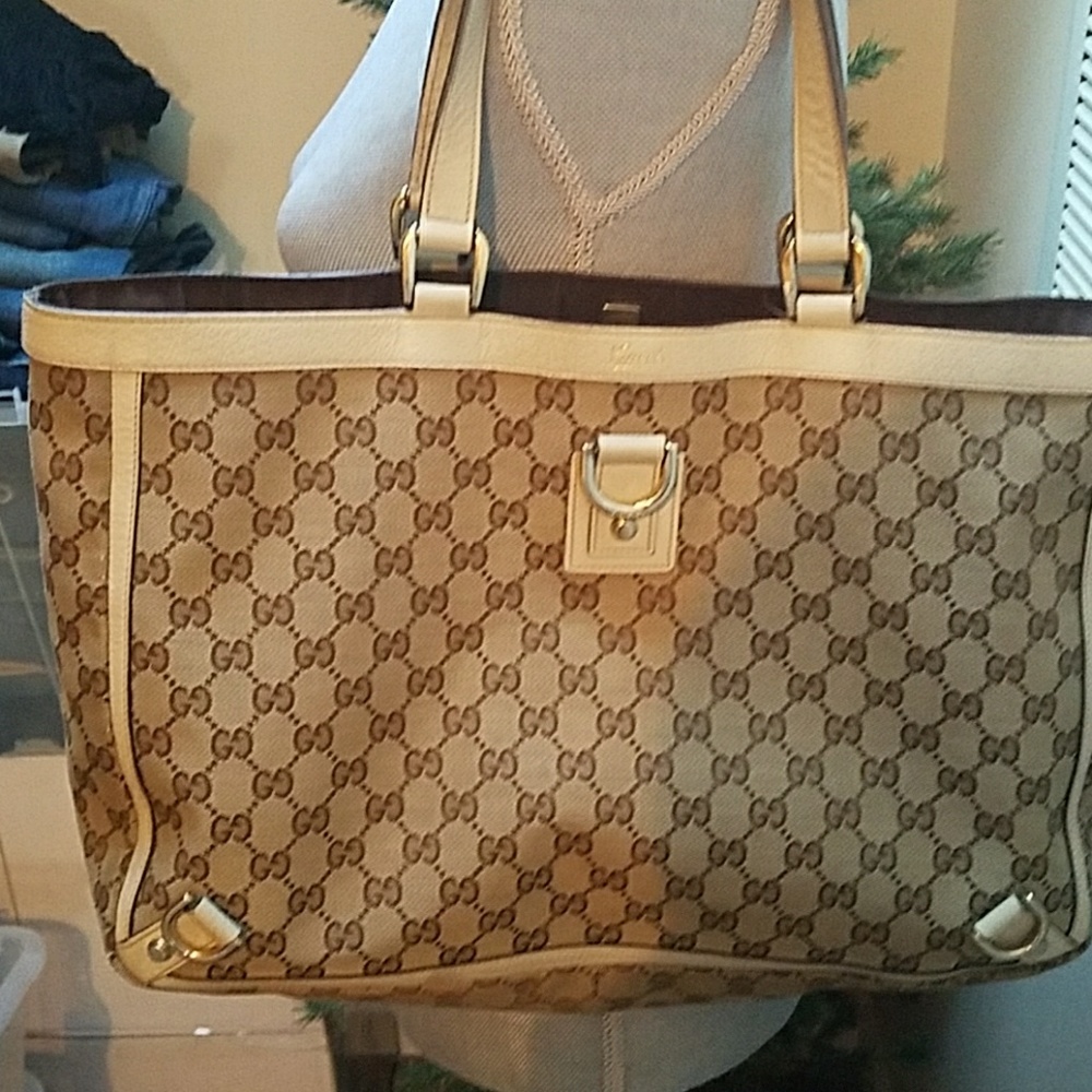 Handbag - Picture 3 of 8